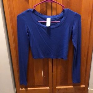 Long sleeve crop top (never worn)